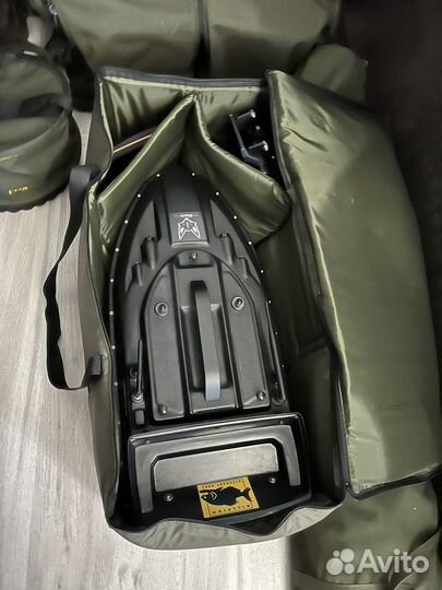 Прикормочный кораблик с gps, эхолотом и т.д