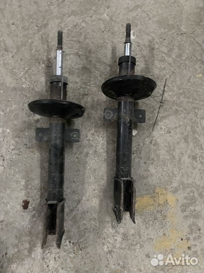 Задние стойки рено дастер