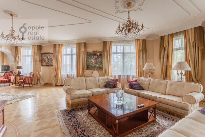 5-к. квартира, 300 м², 3/5 эт.