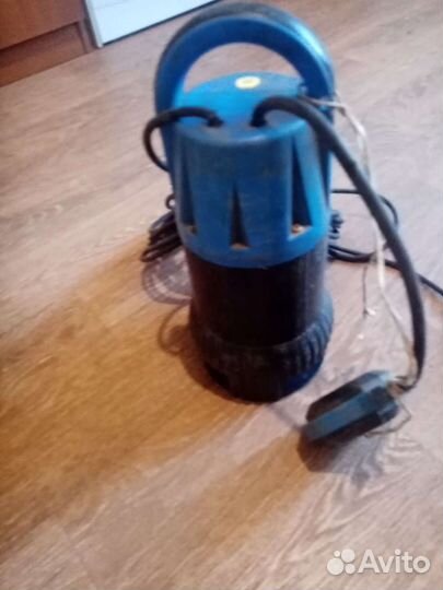 Перчатки. Дренажный насос