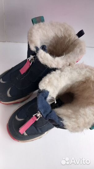 Ботинки для девочки 23