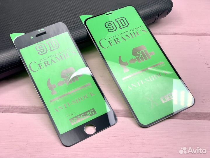 Защитное стекло на iPhone