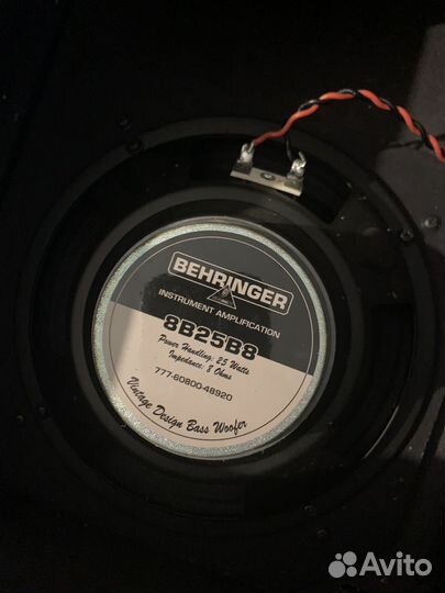 Комбоусилитель Behringer BX108