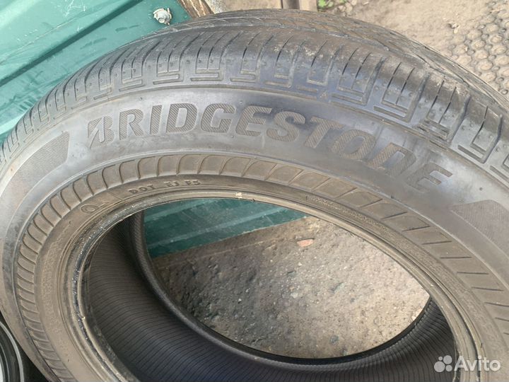 Bridgestone Ecopia H/L 422 Plus 225/65 R17 100H