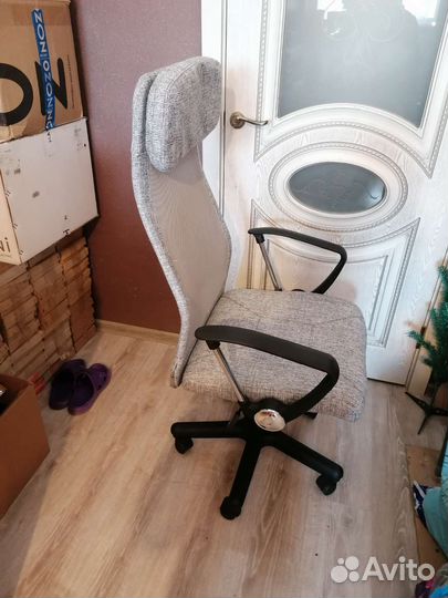 Компьютерное кресло руководителя