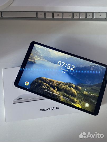 Планшет Samsung Galaxy A9 64GB LTE