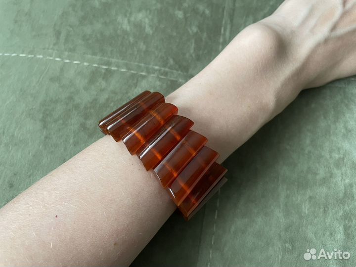 Браслеты (янтарь, малахит, яшма)