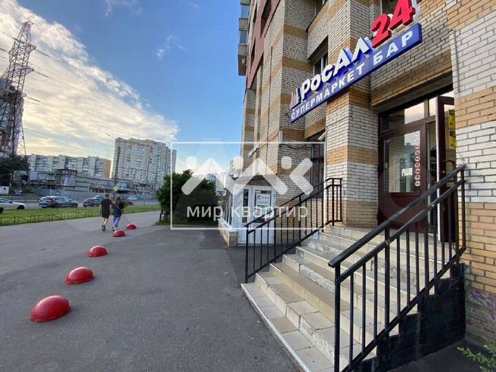 Сдам торговое помещение, 122 м²