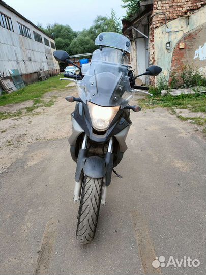 Honda VFR800X Crossrunner