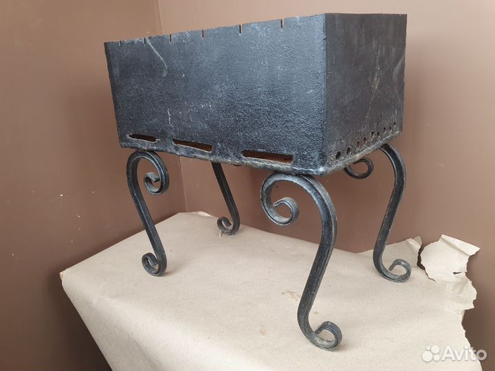 Мангал на ножках