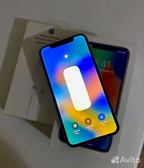 iPhone X, 64 ГБ
