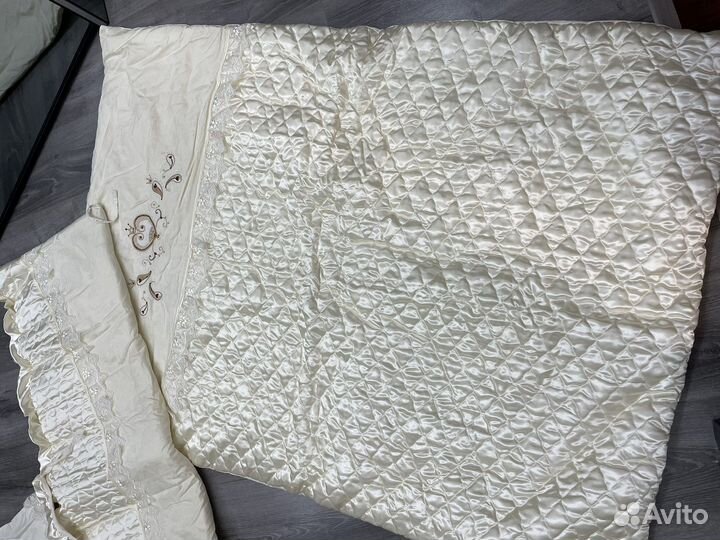 Бортики на детскую кроватку