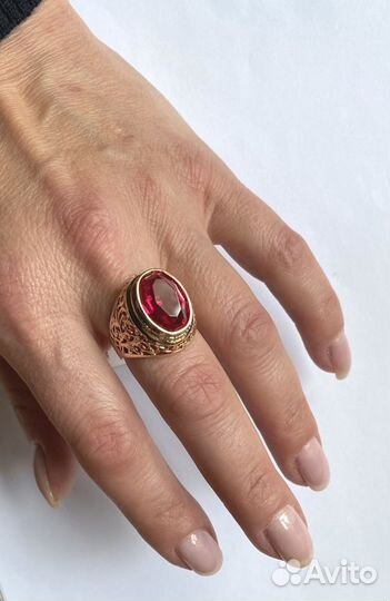 Золотое советское кольцо 583 с корундом рубина