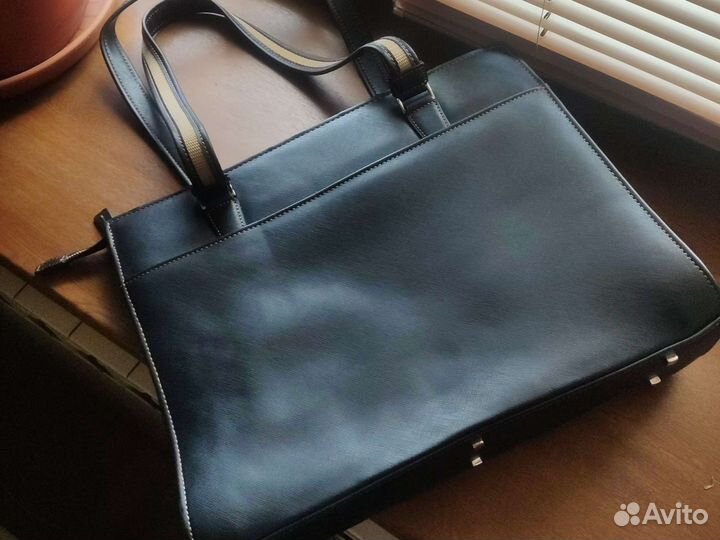 Сумка для ноутбука новая 39см на 31.5 см