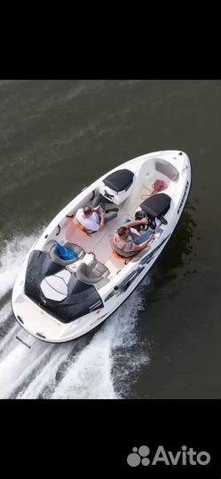Катер BRP speedster