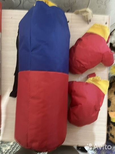 Детская боксерская груша и перчатки