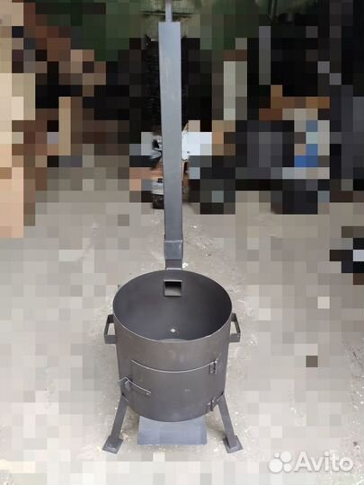 Печь под казан с трубой и дверцей