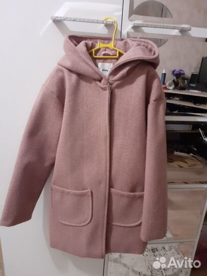Пальто на девочку 128