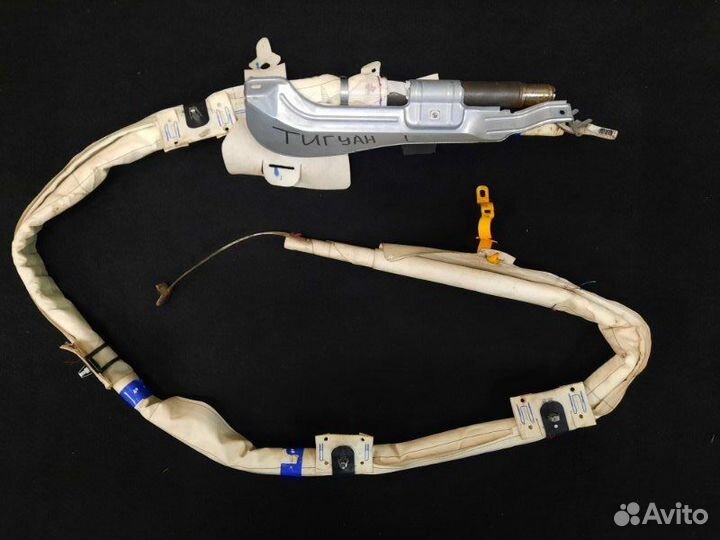 Шторка безопасности Volkswagen Tiguan