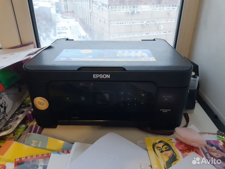 Цветной принтер epson б/у продам на запчасти