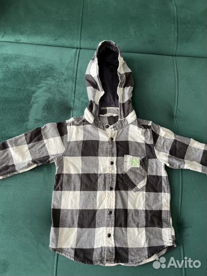 Рубашка и джинсы на мальчика