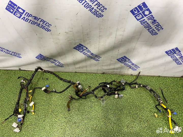 Проводка Toyota Avensis универсал 1.8 1zzfe 2001