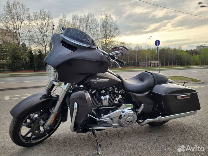 Harley davidson street glide 2021 год