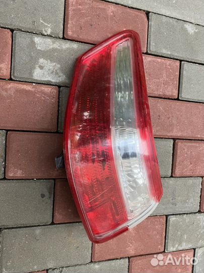 Фонарь задний левый тойота камри 40