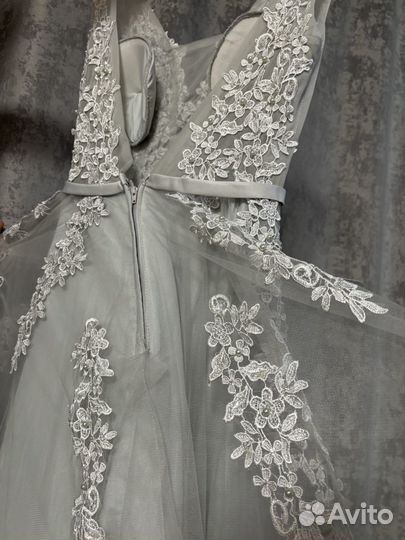 Вечернее платье с открытой спиной