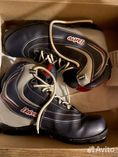 Лыжные ботинки