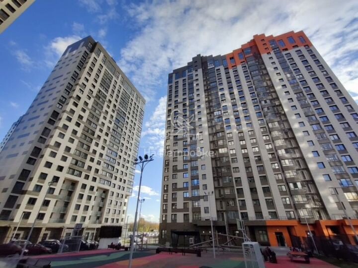 2-к. квартира, 57,3 м², 18/22 эт.