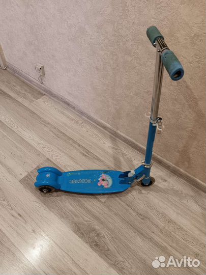 Самокат детский трехколесный