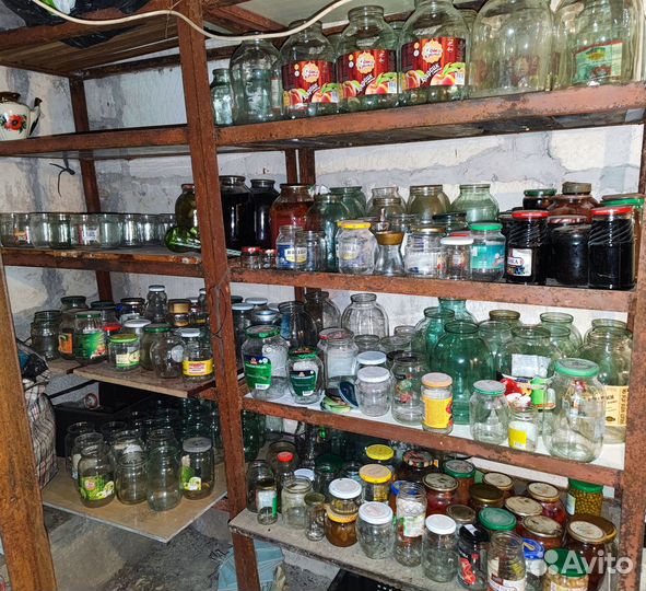 Бутыля стеклянные банки 3л, 1л и с крышками 0,5 л