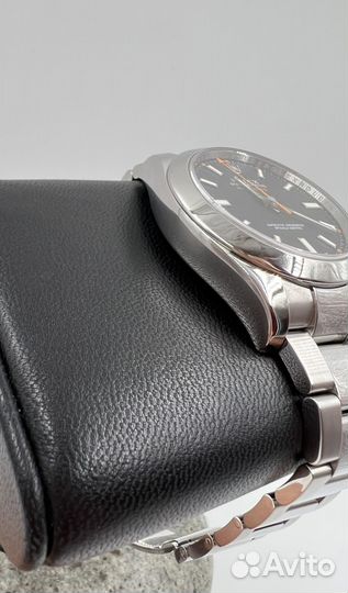 Швейцарские часы Rolex Milgauss 40 mm Black Dial 116400