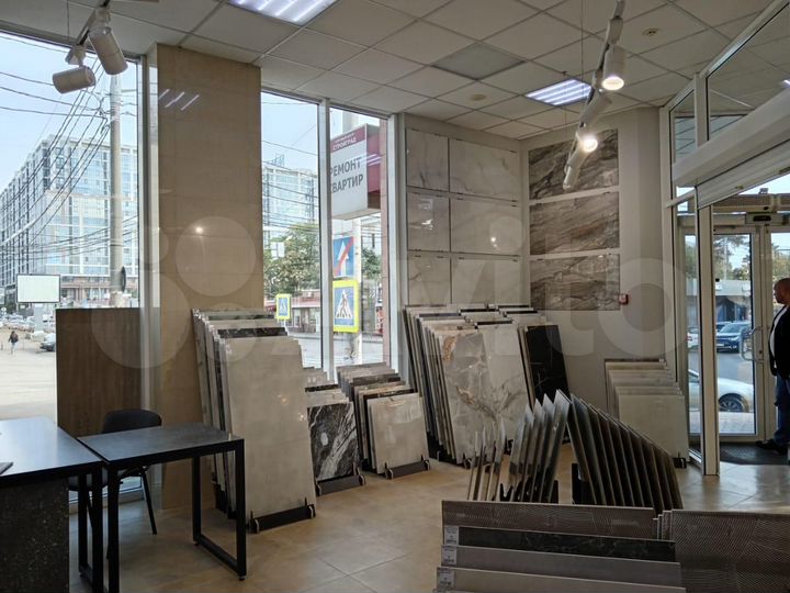 Торговая площадь, 55 м²