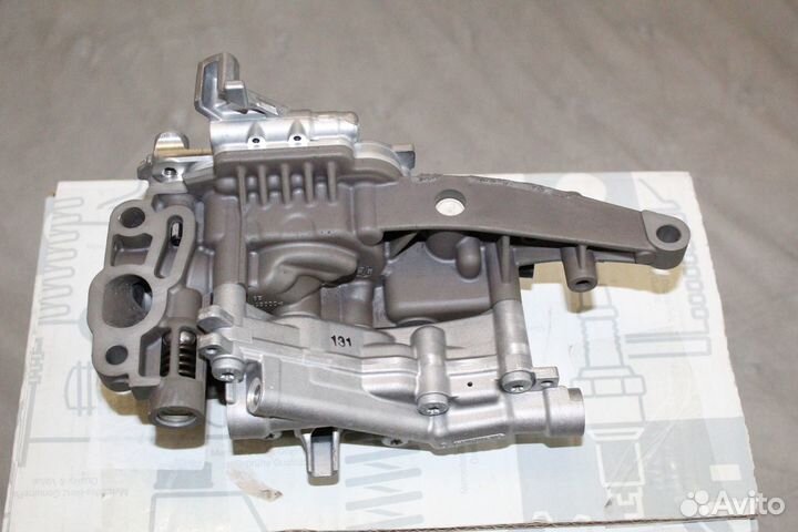 Насос масляный A2781801001- новый оригинал