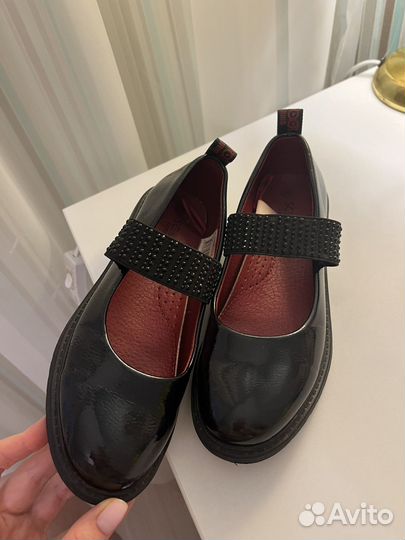 Туфли школьные лакированные