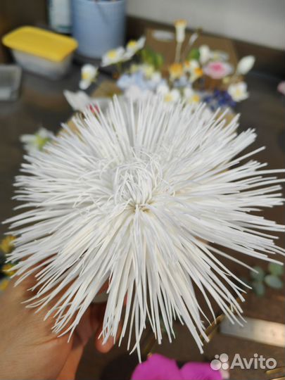 Брошь большая астра черная и белая 12 см