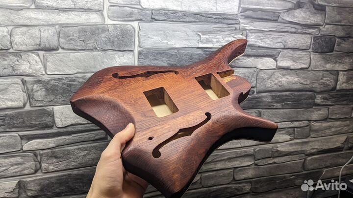 Корпус+заготовка грифа безголовой электрогитары