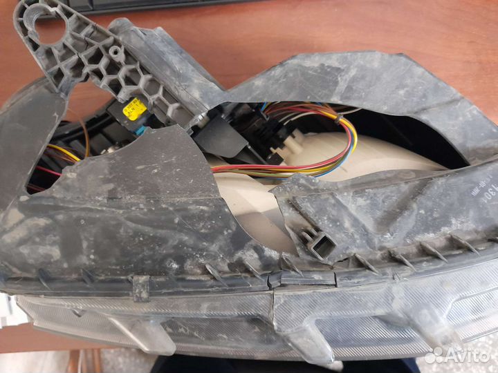 Фара левая шкода оставил а7