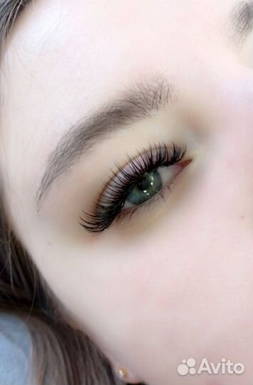 Наращивание ресниц в студии