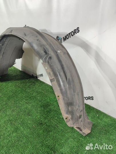 Подкрылок передний левый Nissan Moco MG22S K6A