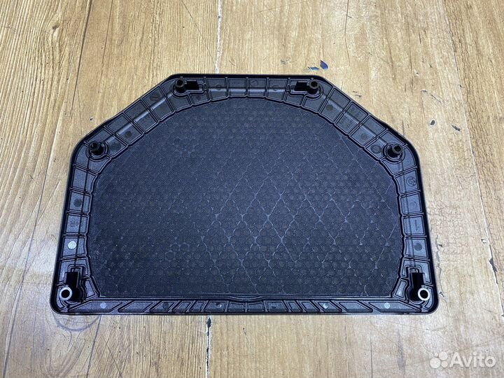 Крышка динамика сабвуфер BMW E90 2005 - 2013г