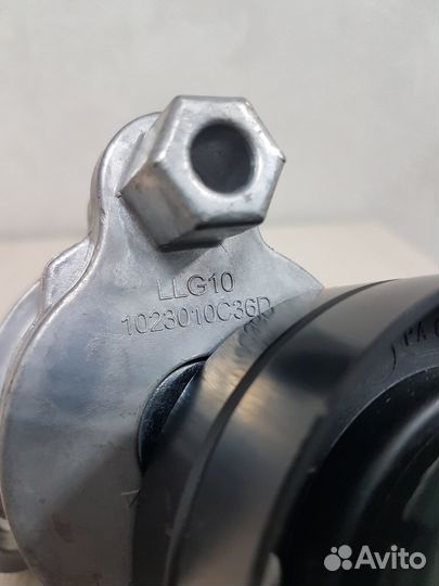 Ролик натяжной приводного ремня FAW J5 J6 DM2 DL2