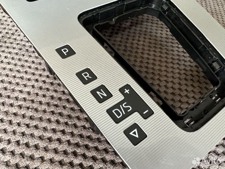 Накладка переключения кпп Octavia A7