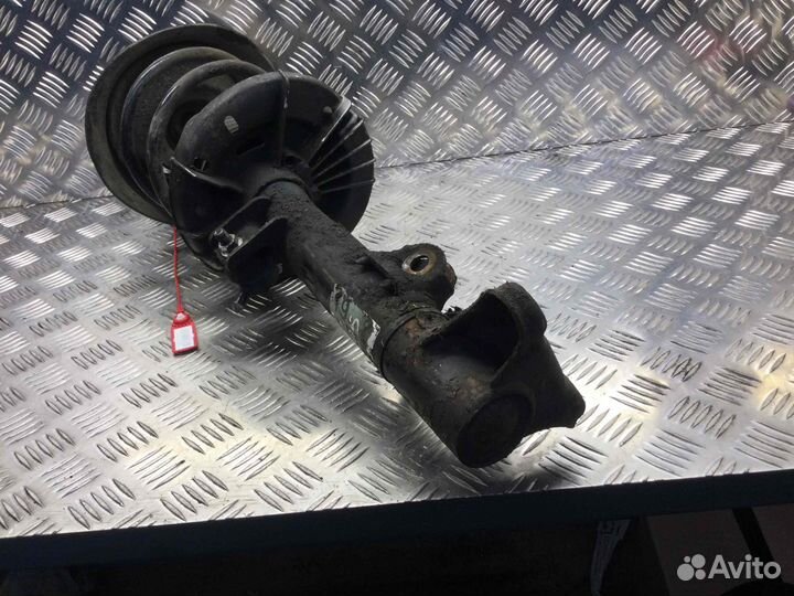 Стойка передняя правая Mercedes C-klasse 611962