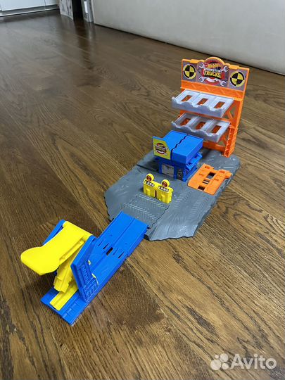 Hot wheels monster truck трек