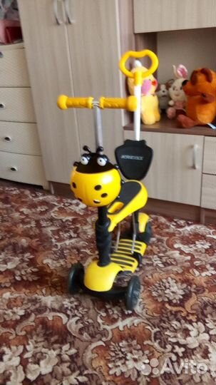Самокат детский трехколесный с сиденьем