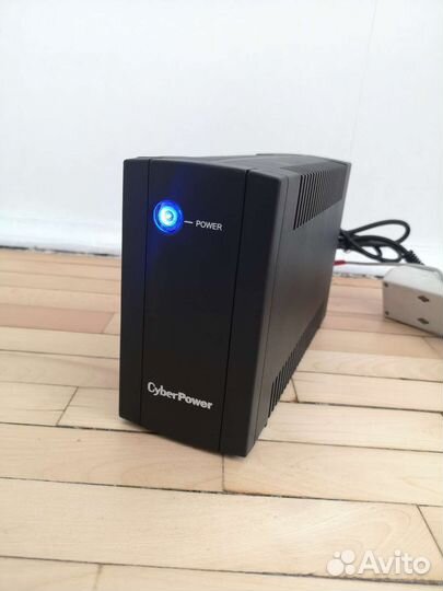 Источник бесперебойного питания Cyberpower UTC850E