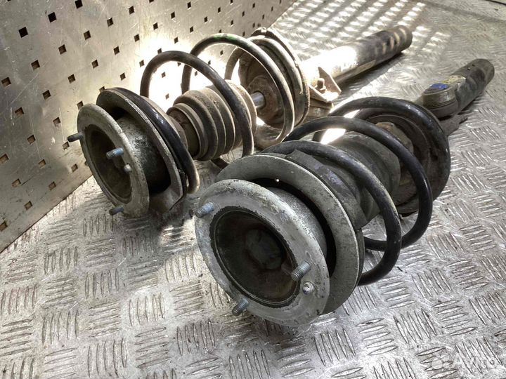 Амортизатор/стойка передняя правая BMW 3-Series/M3